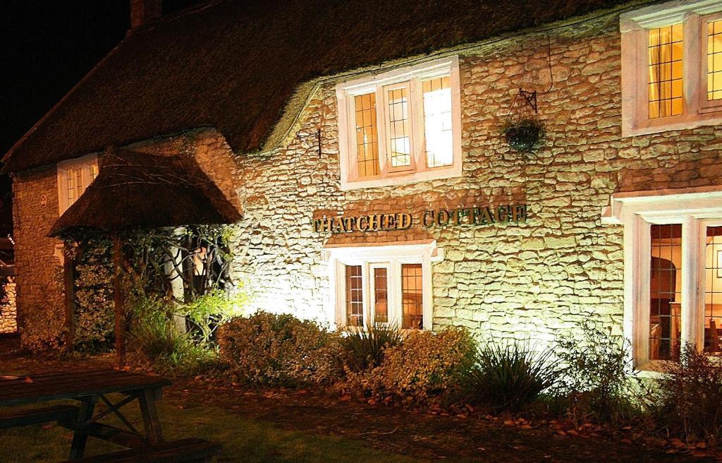 Thatched Cottage Shepton Mallet Exterior foto